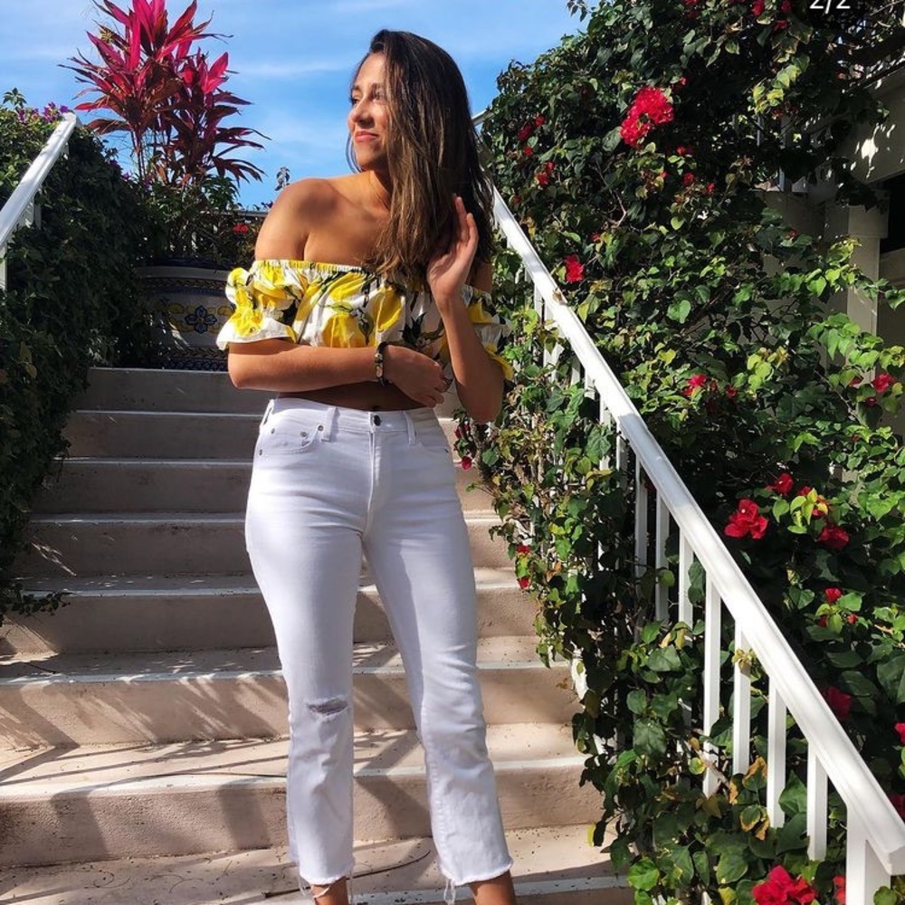 Lemon dolce and Gabbana off the shoulder top - Picture 1 of 5
